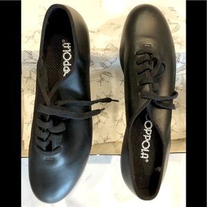 Capezio VTG 90s better than new tap shoes black leather lace up size 7